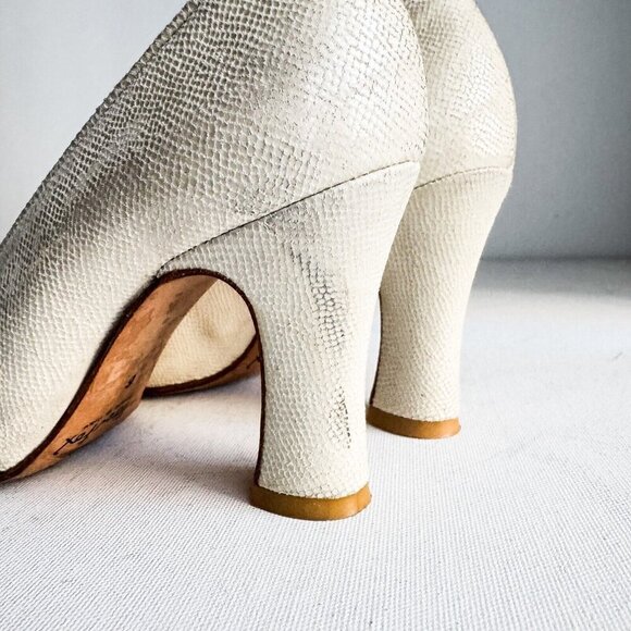 Peter Fox Nude Leather Classic Round Toe Heels w Slight Sheen 6 - Picture 12 of 12